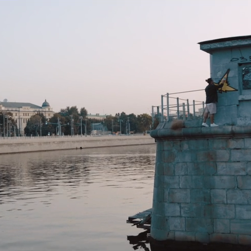 August x Bentley - смотреть видео на Graffitimarket.ru