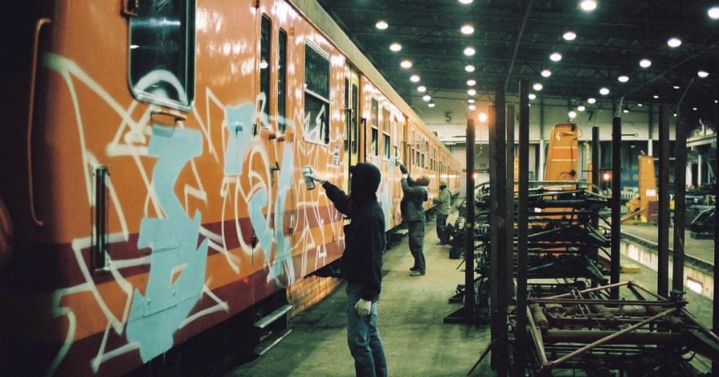 wholetrain2.jpeg wholetrain2.jpeg