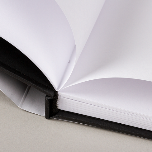 Скетчбук Molotow Blackbook Graffiti Sketching A5