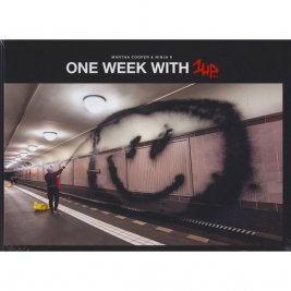 Книга One Week With 1UP