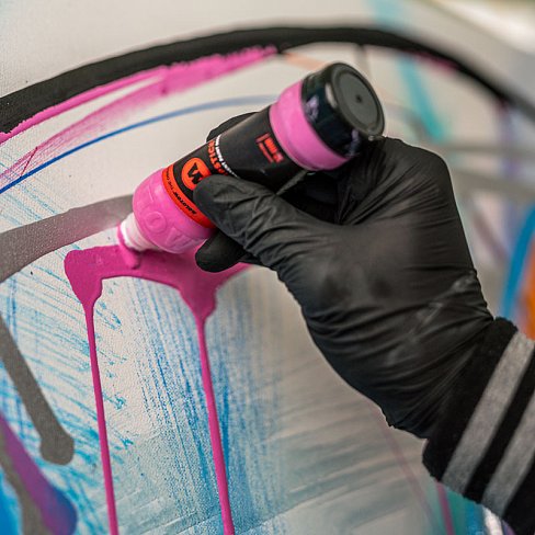 Маркер сквизер перманентный Molotow Dripstick Permanent Paint 860 DS
